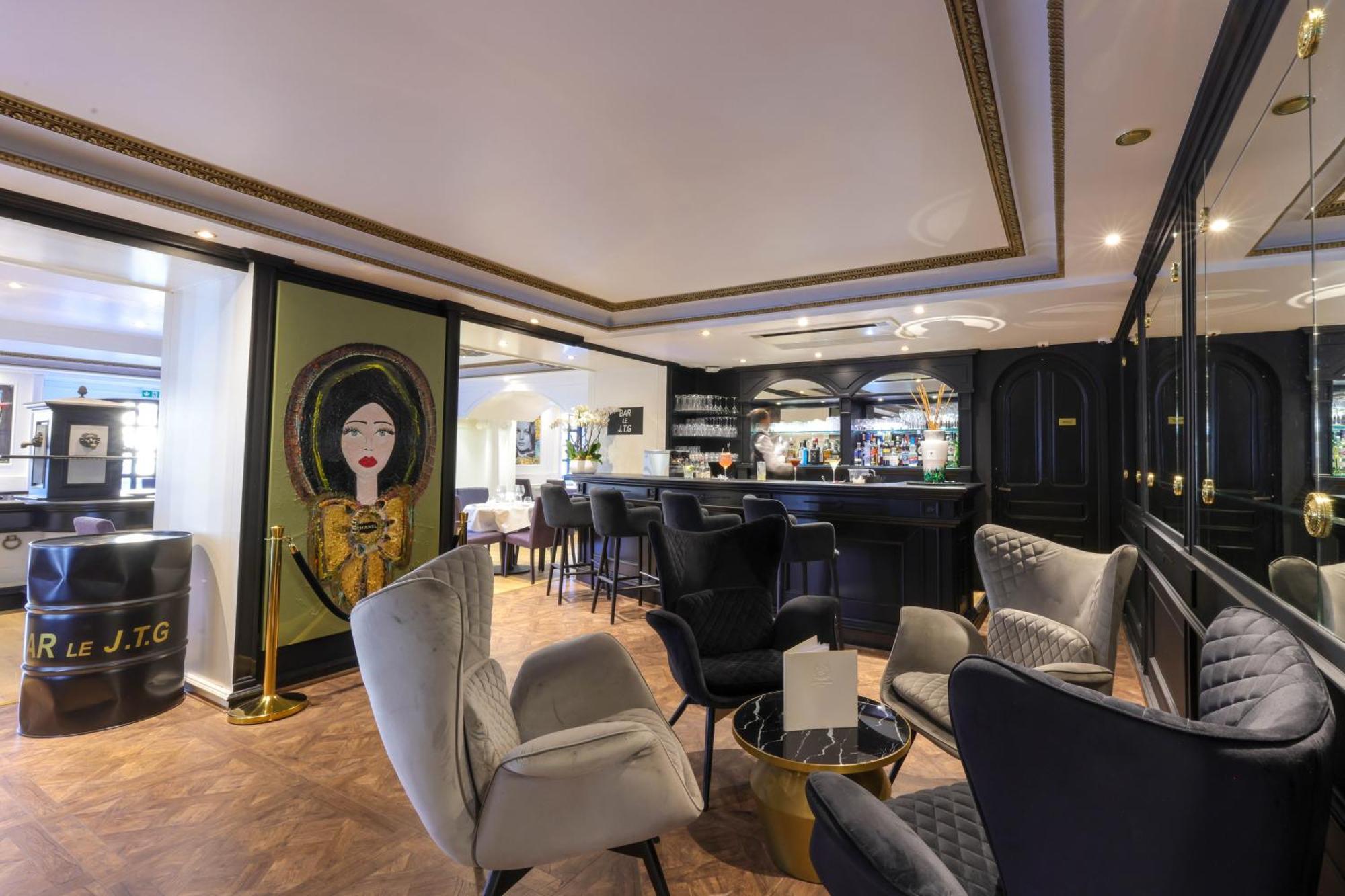 L'abbaye Hotel 5*
